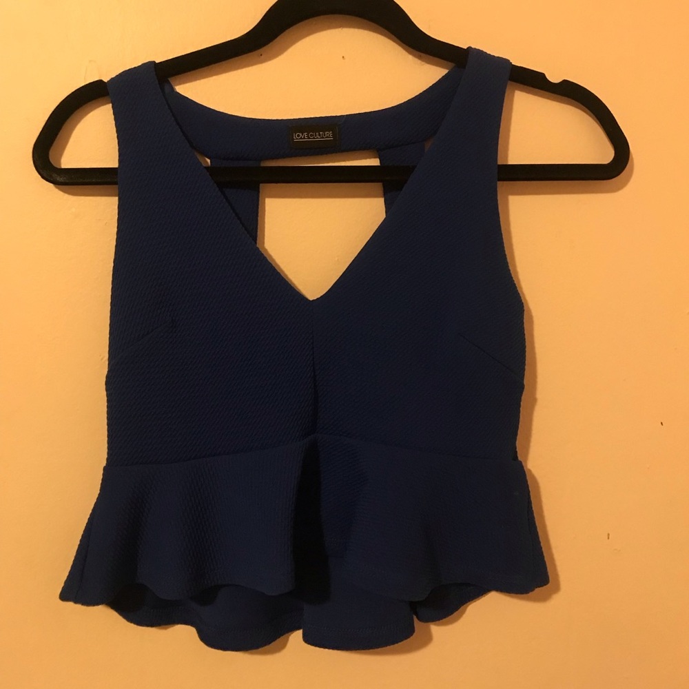 Crop ruffled top
